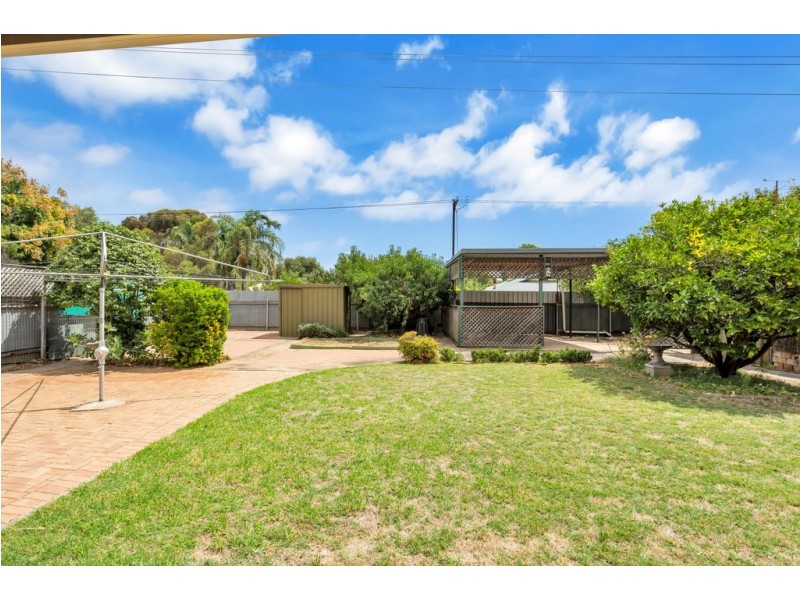 14 Winnall Street, Clapham SA 5062