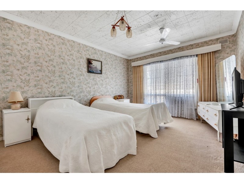 65 Seacombe Road, Seacombe Gardens SA 5047