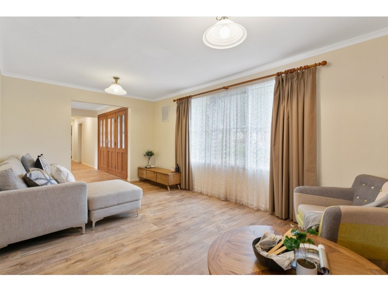 6 Bruce Street, Aberfoyle Park SA 5159