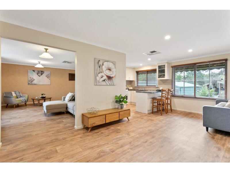 6 Bruce Street, Aberfoyle Park SA 5159