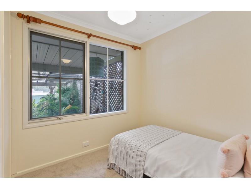 6 Bruce Street, Aberfoyle Park SA 5159