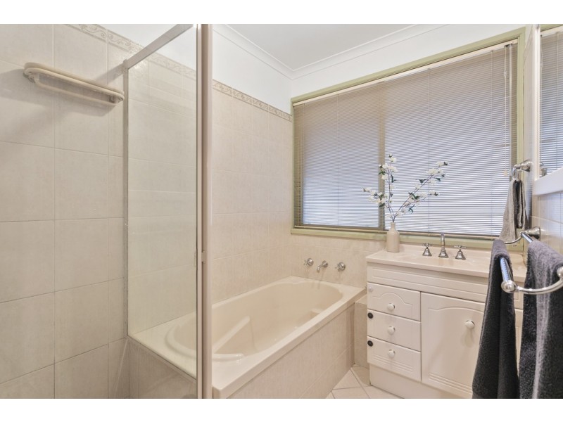 6 Bruce Street, Aberfoyle Park SA 5159