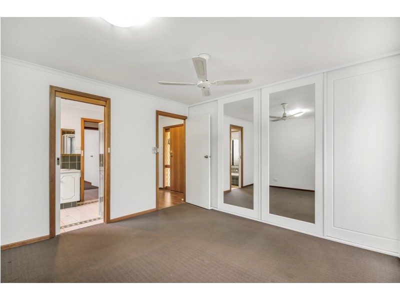 23 Mildara Close, Woodcroft SA 5162
