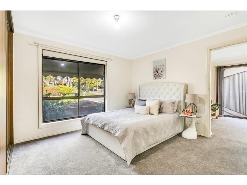 22 Rothschild Street, Woodcroft SA 5162