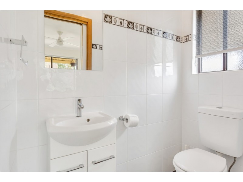 1 Warawee Place, Hallett Cove SA 5158