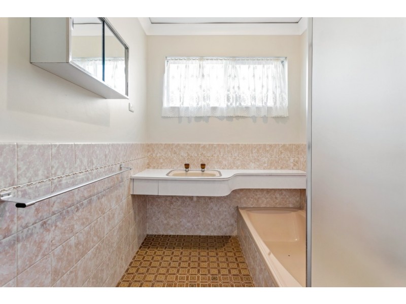 20 Brenda Avenue, Morphett Vale SA 5162