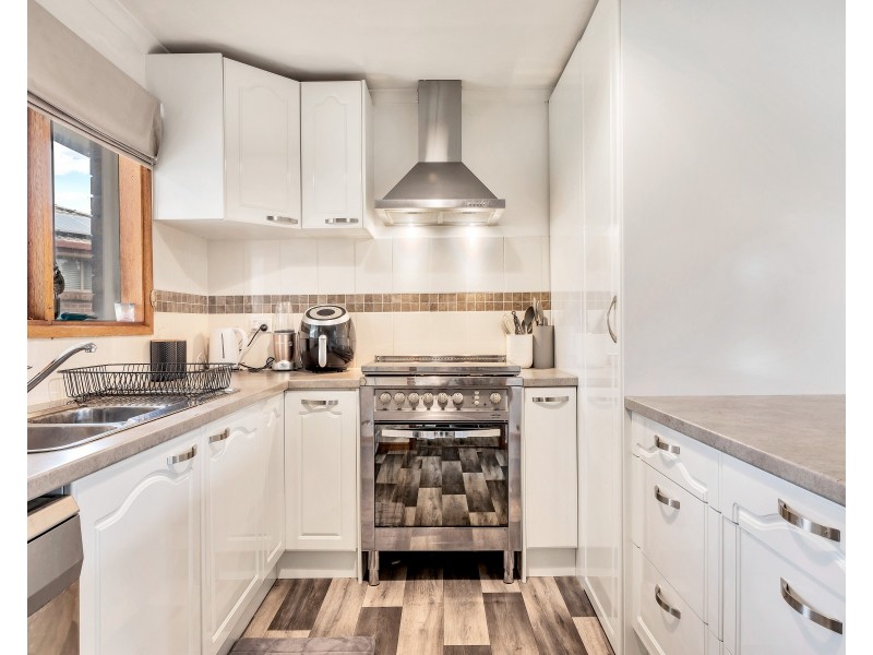 37 Seeger Drive, Morphett Vale SA 5162