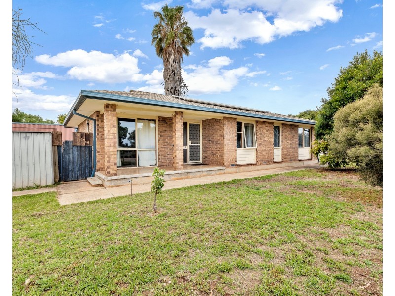 37 Seeger Drive, Morphett Vale SA 5162