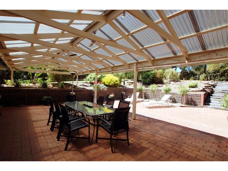 7 Shiraz Ct, Aberfoyle Park SA 5159