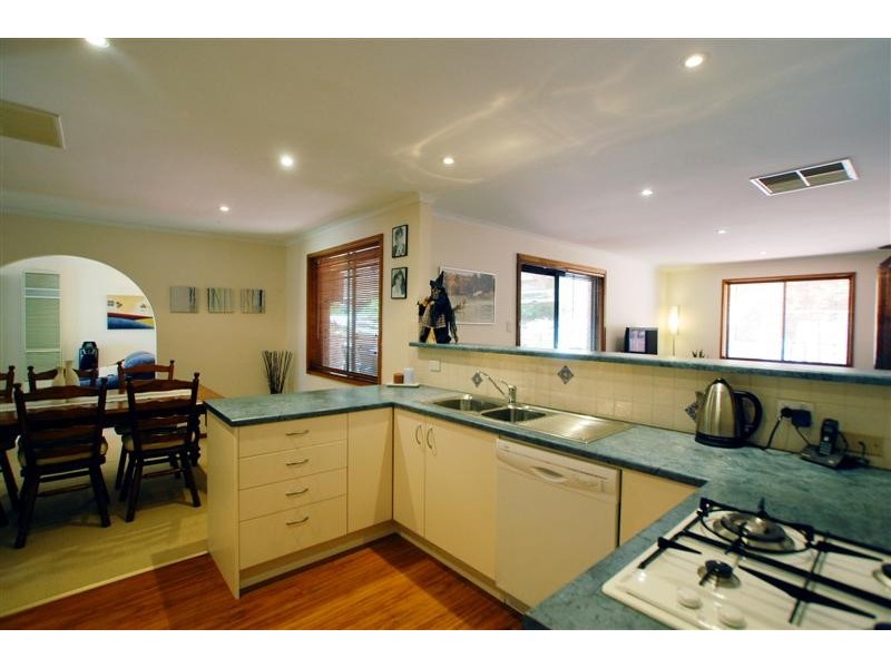 7 Shiraz Ct, Aberfoyle Park SA 5159