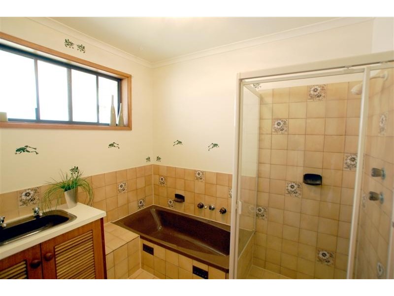 7 Shiraz Ct, Aberfoyle Park SA 5159