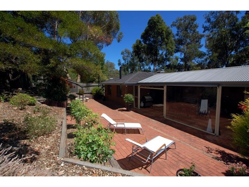 7 Shiraz Ct, Aberfoyle Park SA 5159