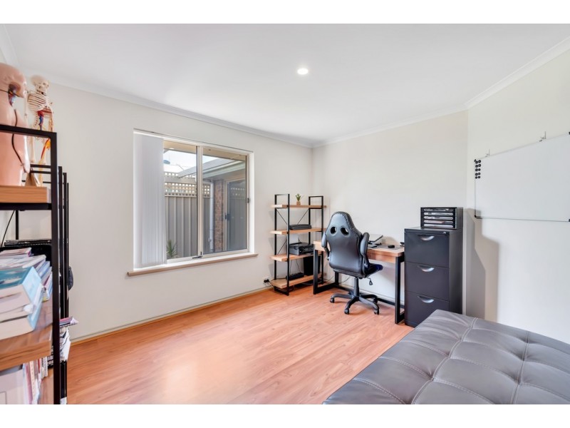 4 Sunderland crescent, Seaford SA 5169