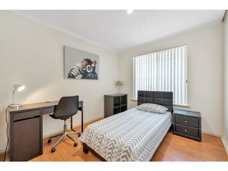 4 Sunderland crescent, Seaford SA 5169