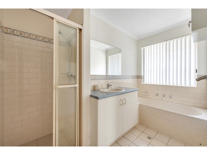 4 Sunderland crescent, Seaford SA 5169