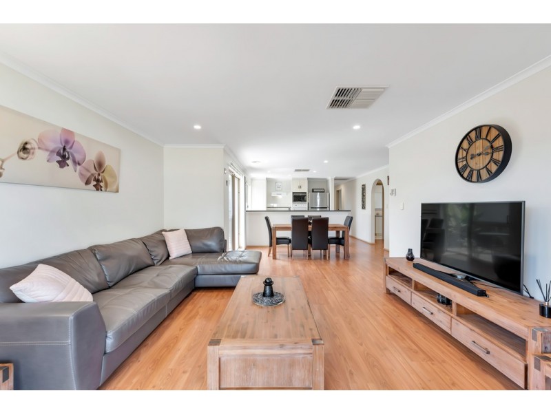 4 Sunderland crescent, Seaford SA 5169