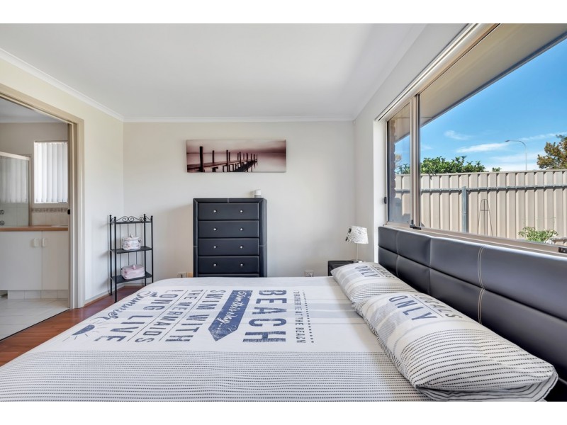 4 Sunderland crescent, Seaford SA 5169