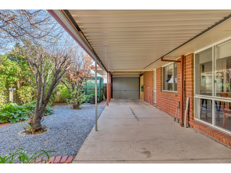 8 Baudin Street, Woodcroft SA 5162