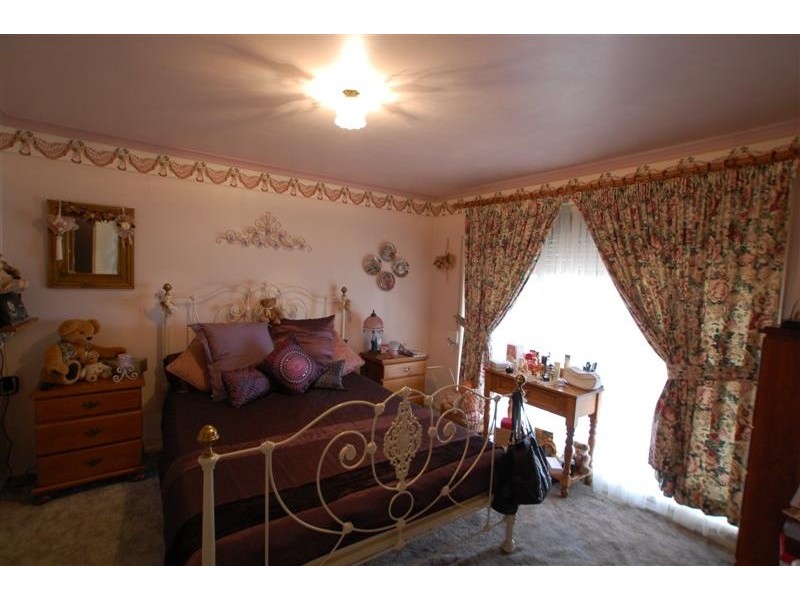 10 Marena Ct, Woodcroft SA 5162