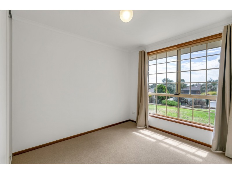 6 Fredrick Drive, Woodcroft SA 5162