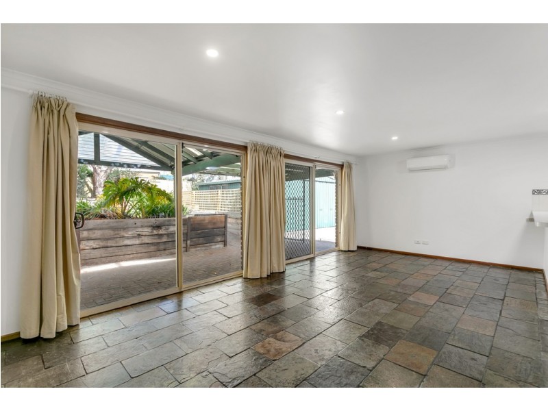 6 Fredrick Drive, Woodcroft SA 5162
