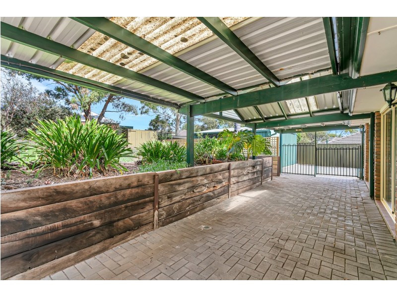 6 Fredrick Drive, Woodcroft SA 5162