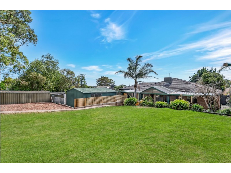 6 Fredrick Drive, Woodcroft SA 5162