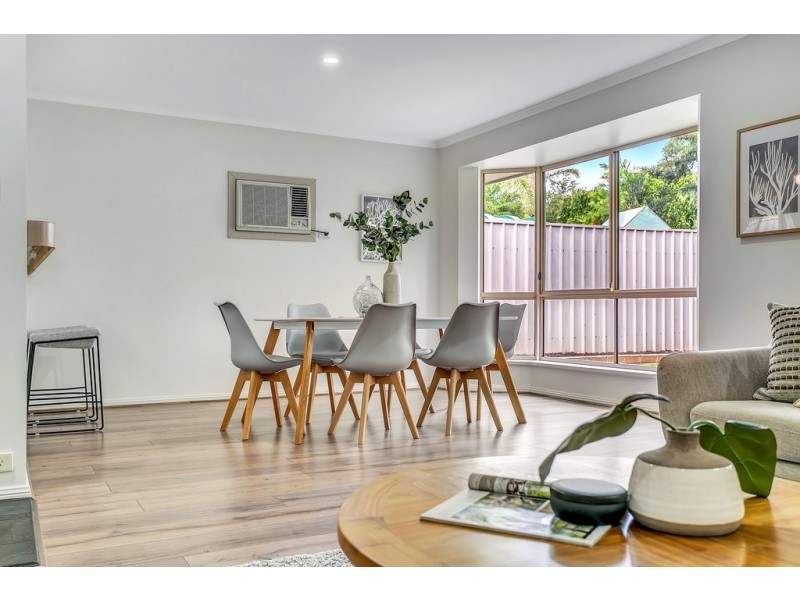 15 Windlass Square, Seaford Rise SA 5169