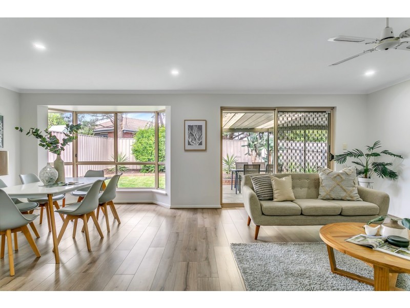 15 Windlass Square, Seaford Rise SA 5169