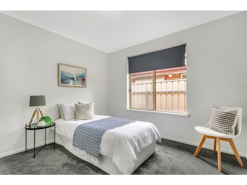 15 Windlass Square, Seaford Rise SA 5169