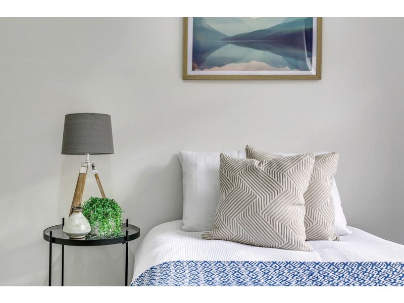 15 Windlass Square, Seaford Rise SA 5169