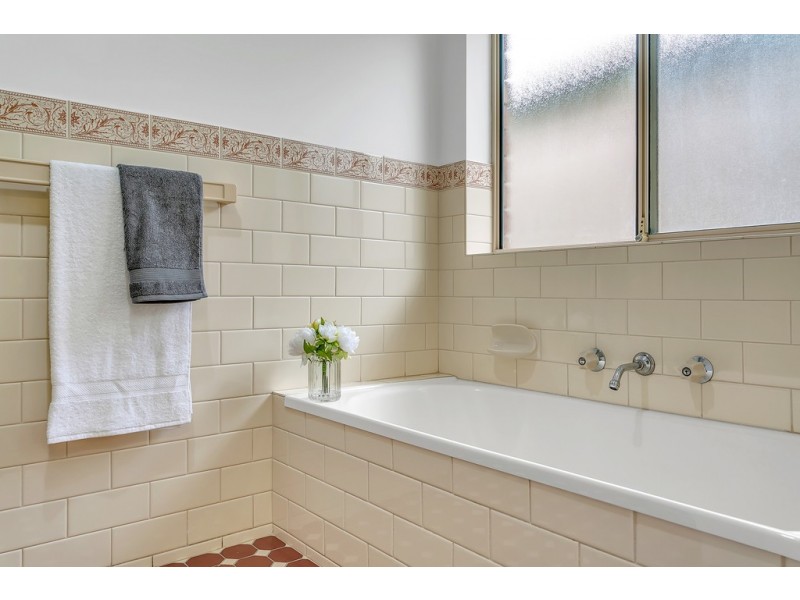 15 Windlass Square, Seaford Rise SA 5169