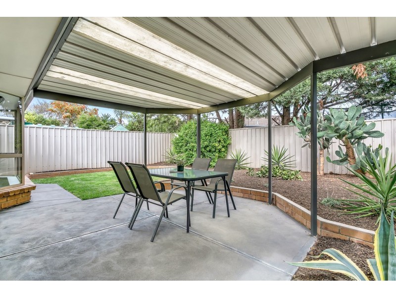 15 Windlass Square, Seaford Rise SA 5169