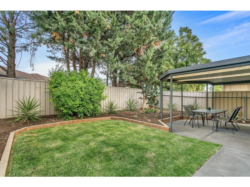 15 Windlass Square, Seaford Rise SA 5169