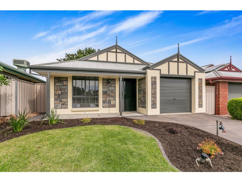 15 Windlass Square, Seaford Rise SA 5169