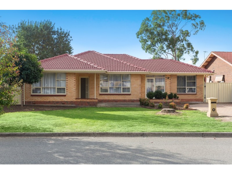 11 Claire Avenue, Morphett Vale SA 5162