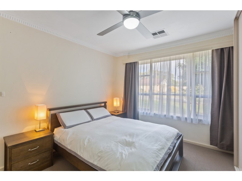 11 Claire Avenue, Morphett Vale SA 5162