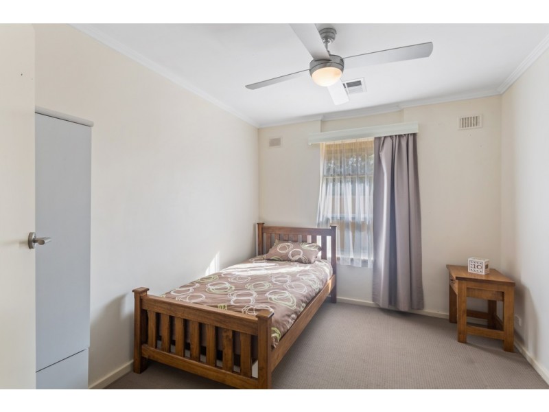 11 Claire Avenue, Morphett Vale SA 5162