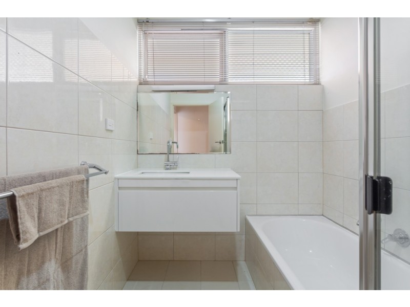 11 Claire Avenue, Morphett Vale SA 5162