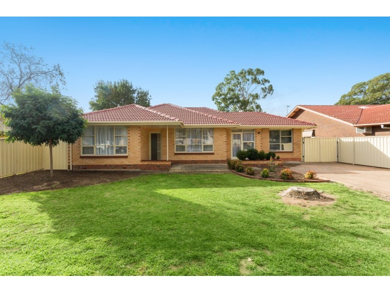 11 Claire Avenue, Morphett Vale SA 5162