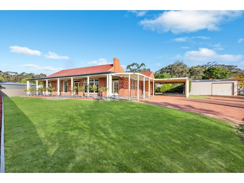 6 La Salle Court, Happy Valley SA 5159