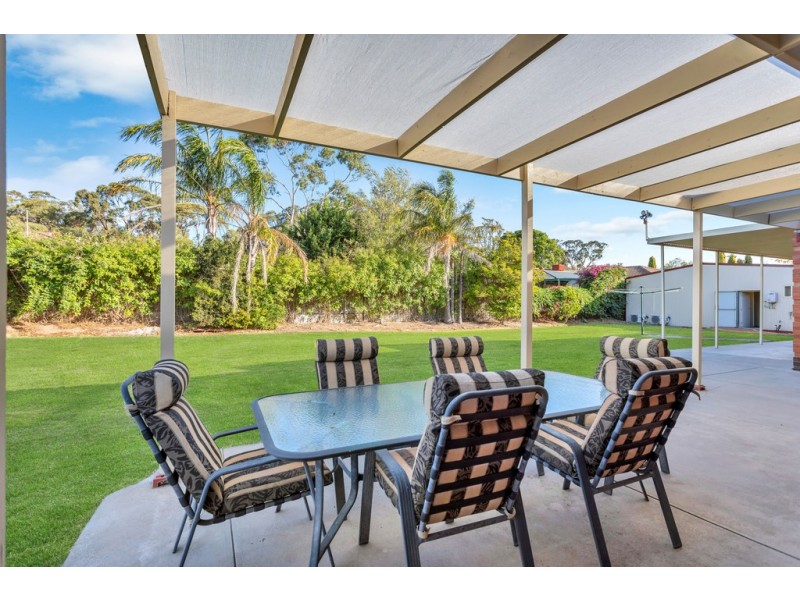 6 La Salle Court, Happy Valley SA 5159