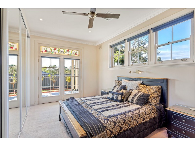 6 La Salle Court, Happy Valley SA 5159