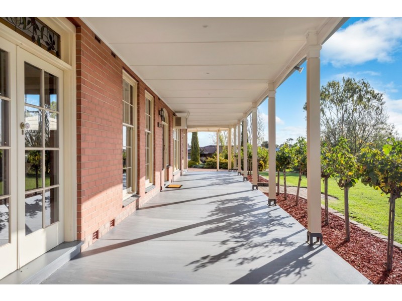 6 La Salle Court, Happy Valley SA 5159