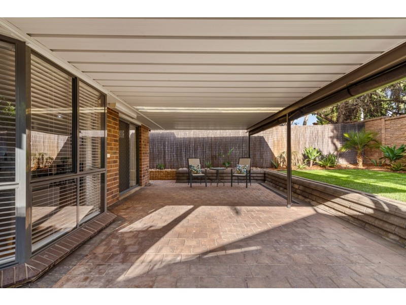 6 Pine View Close, Old Reynella SA 5161