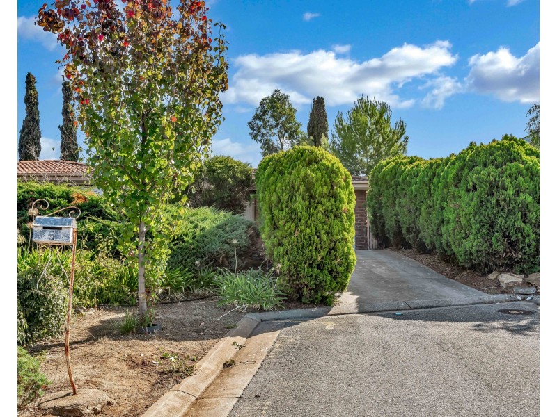 5 Gorton Court, Trott Park SA 5158