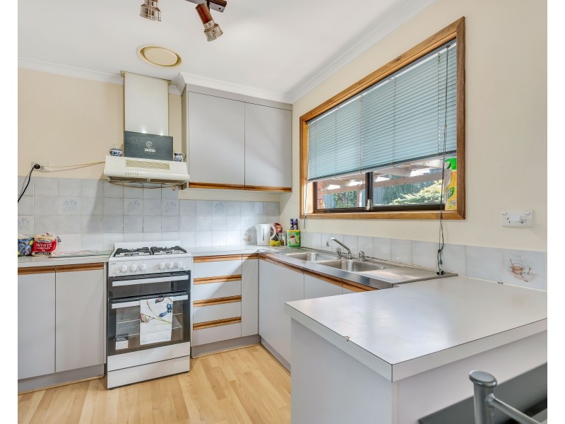 5 Gorton Court, Trott Park SA 5158