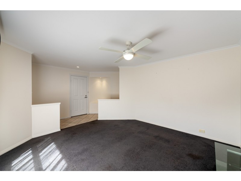 26 Hartog Street, Woodcroft SA 5162