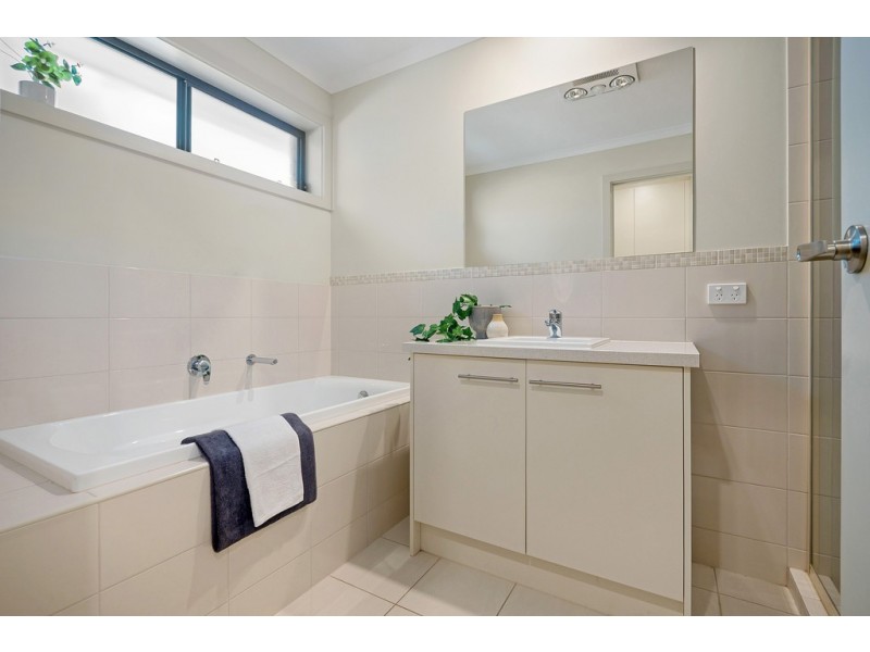 16 Prion Court, Noarlunga Downs SA 5168