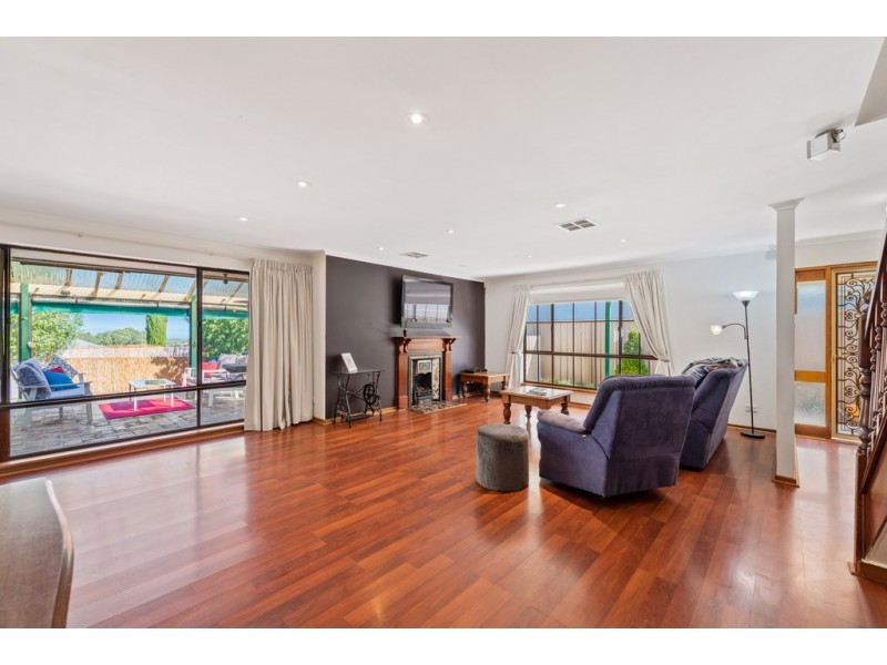 11 Tamarind Walk, Aberfoyle Park SA 5159